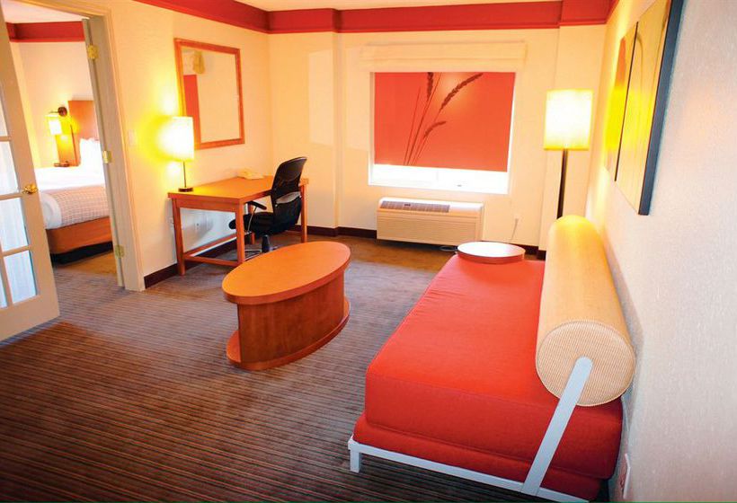 Hotel La Quinta Inn & Suites Atlanta Paces Ferry  | Atlanta | Georgia | United States 6