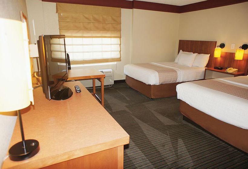 Hotel La Quinta Inn & Suites Austin Airport  | Austin | Texas | United States 1