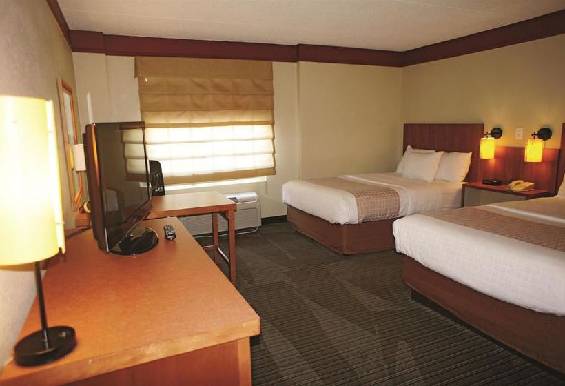 Hotel La Quinta Inn & Suites Austin Airport  | Austin | Texas | United States 14