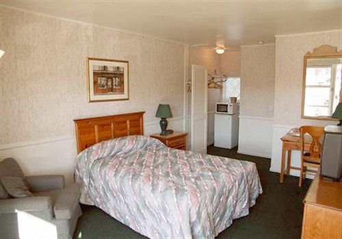 Hotel Lamp Post Inn  | Ann Arbor | Michigan | United States 8