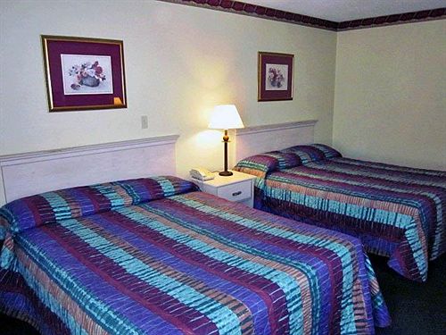Hotel Lees Inn & Suites Richmond  | Richmond | Indiana | United States 2