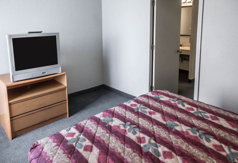 Hotel Econo Lodge  | Merrillville | Indiana | United States 19