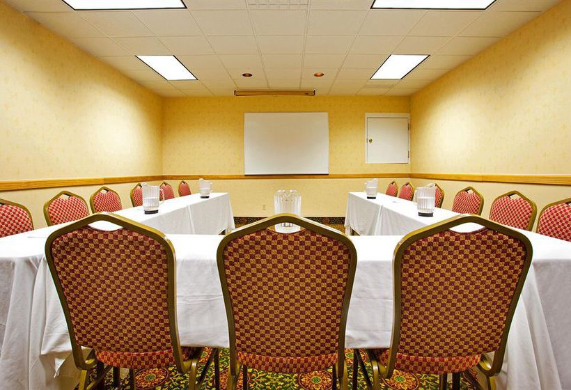 Hotel Holiday Inn Express Grand Rapids Airport   | Grand Rapids | Michigan | United States 10