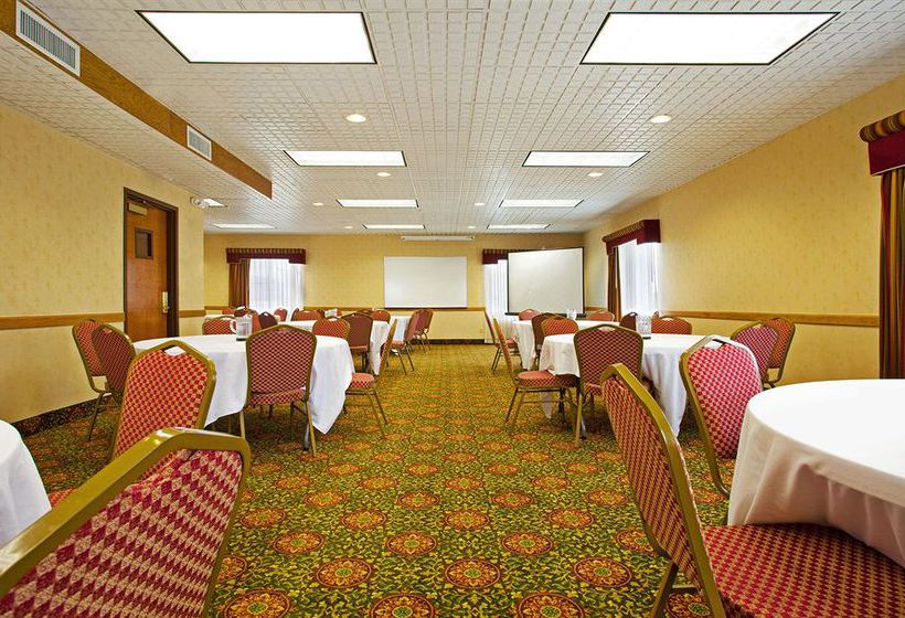 Hotel Holiday Inn Express Grand Rapids Airport   | Grand Rapids | Michigan | United States 12