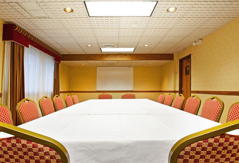 Hotel Holiday Inn Express Grand Rapids Airport   | Grand Rapids | Michigan | United States 3