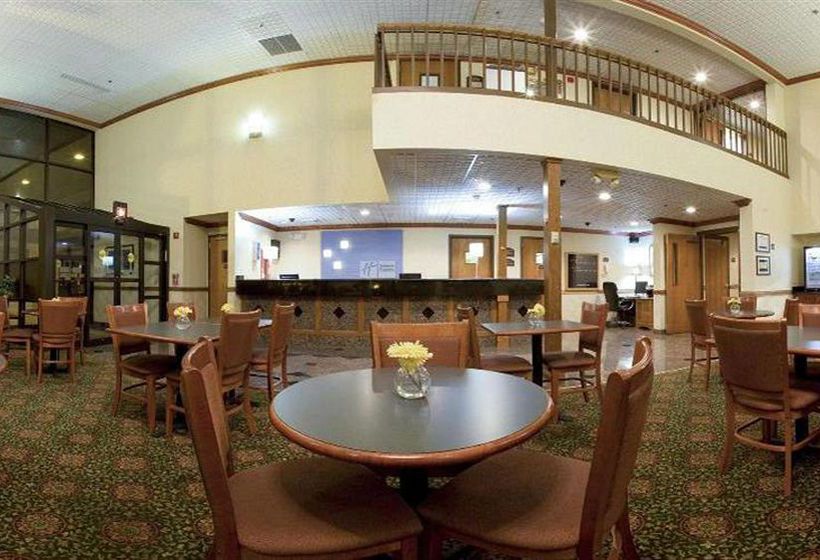 Hotel Holiday Inn Express Grand Rapids Airport   | Grand Rapids | Michigan | United States 6