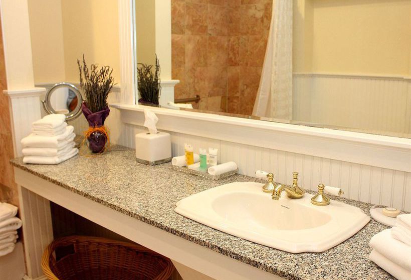 Hotel Lord Camden Inn  | Camden | Maine | United States 15