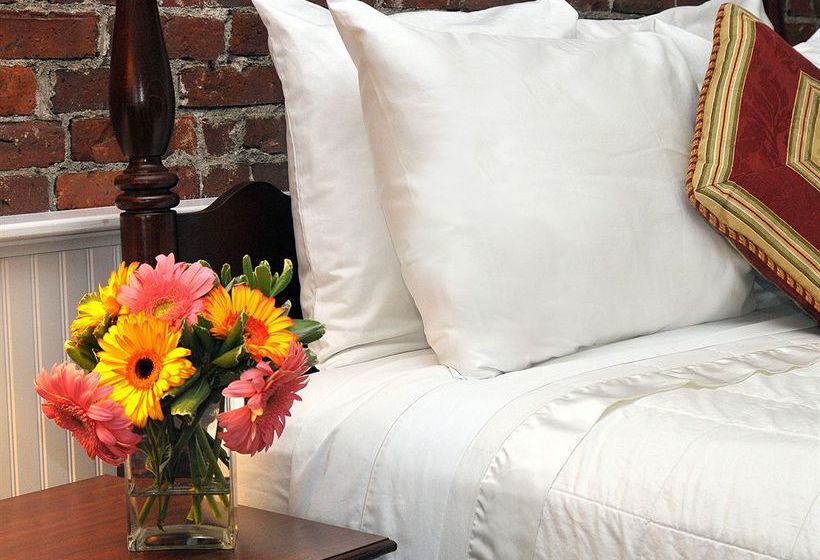 Hotel Lord Camden Inn  | Camden | Maine | United States 20