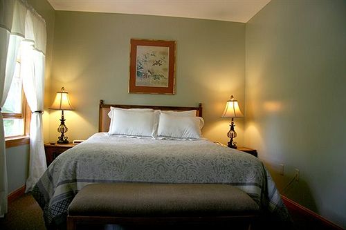 Martha's Vineyard Resort 