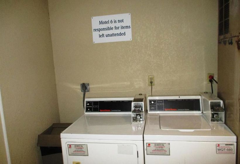 Hotel Econo Lodge Newark  | Newark | Delaware | United States 9