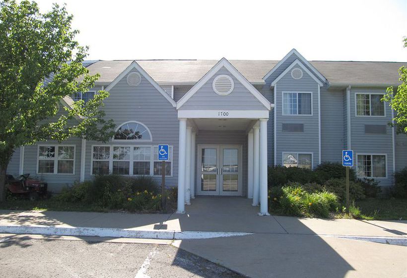 Hotel Sunset Inn & Suites  | Maryville | Missouri | United States 6