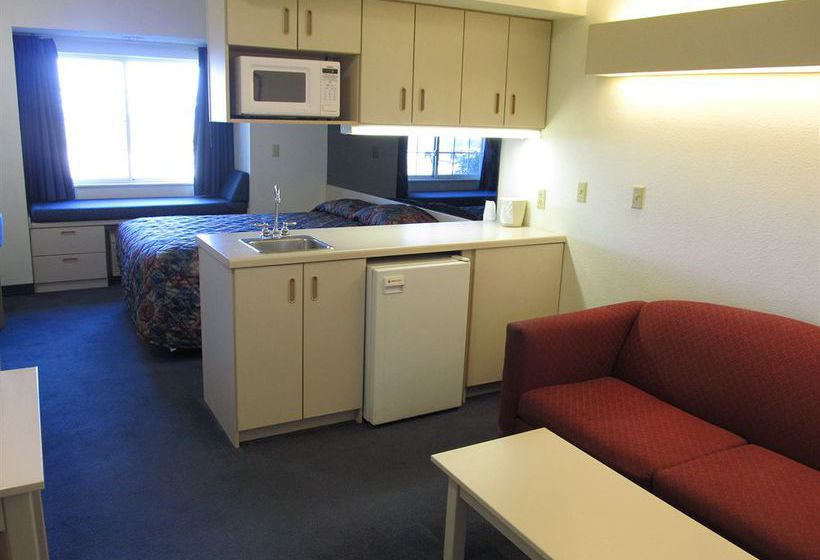 Hotel Sunset Inn & Suites  | Maryville | Missouri | United States 7