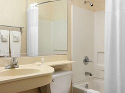 Microtel Inn & Suites Florence  | Florence | South Carolina | United States 5