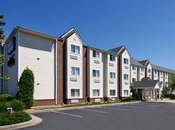 Microtel Inn & Suites by Wyndham Richmond Airport 
