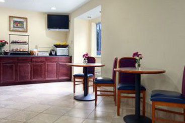 Microtel Inn Knoxville  | Knoxville | Tennessee | United States 4