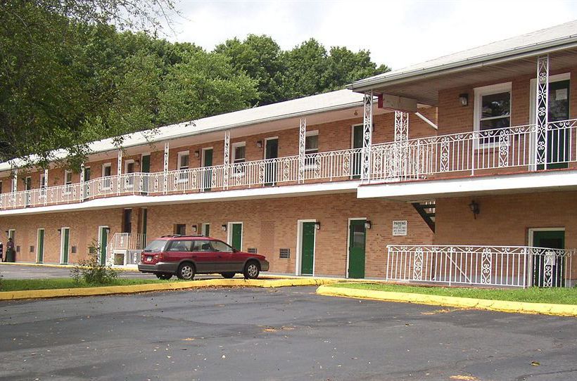 Hotel Wesley Inn & Suites Middletown Middletown Connecticut