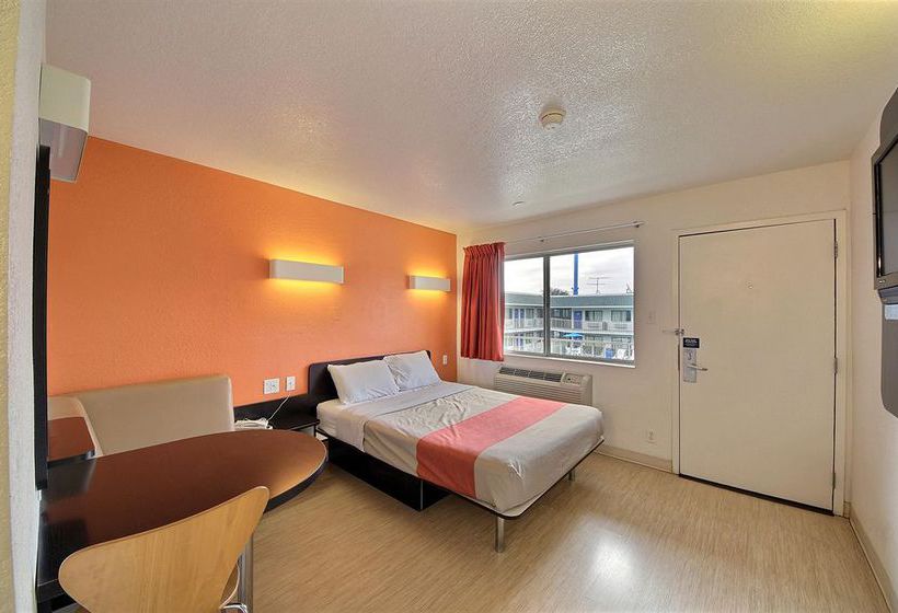 Motel 6  | San Marcos | Texas | United States 14
