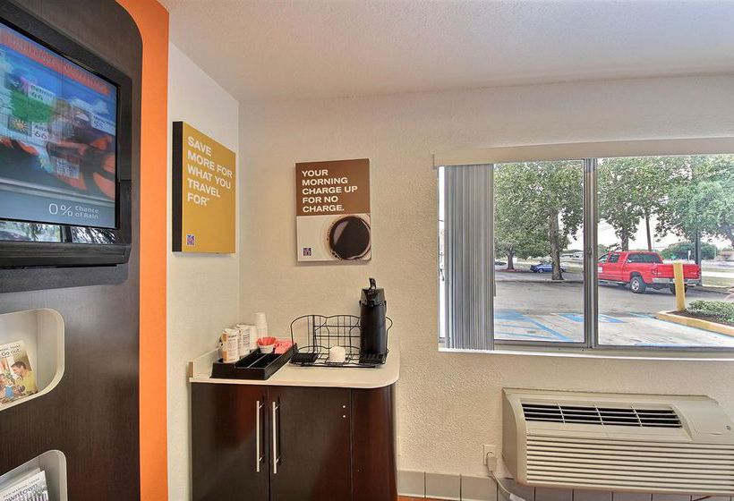 Motel 6  | San Marcos | Texas | United States 17