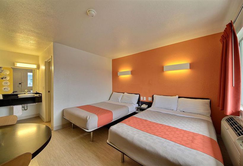Motel 6  | San Marcos | Texas | United States 8
