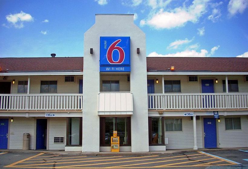 Motel 6 Brattleboro Vermont