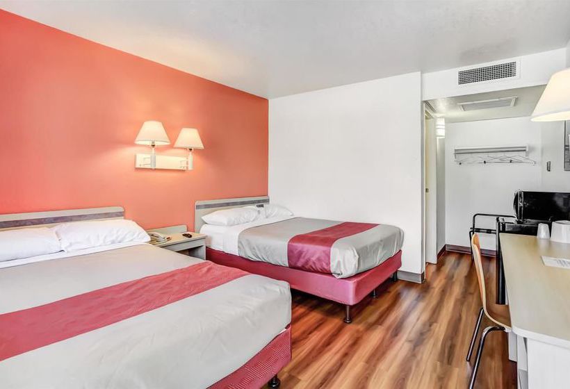 Motel 6 Medford South   | Medford | Oregon | United States 12