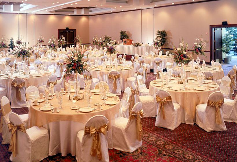 Mystic Lake Casino Hotel 