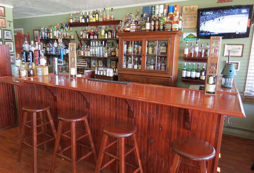 Hotel North Shire Lodge & Mountain View Pub  | Manchester | Vermont | United States 6