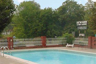 Hotel Old Bardstown Inn 