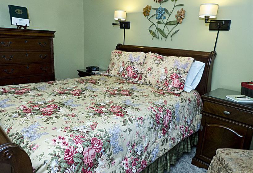 Hotel Old Harbor Inn  | Chatham | Massachusetts | United States 10