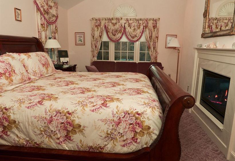 Hotel Old Harbor Inn  | Chatham | Massachusetts | United States 11