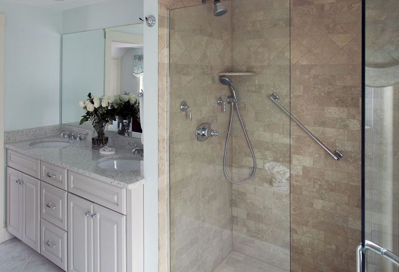 Hotel Old Harbor Inn  | Chatham | Massachusetts | United States 18