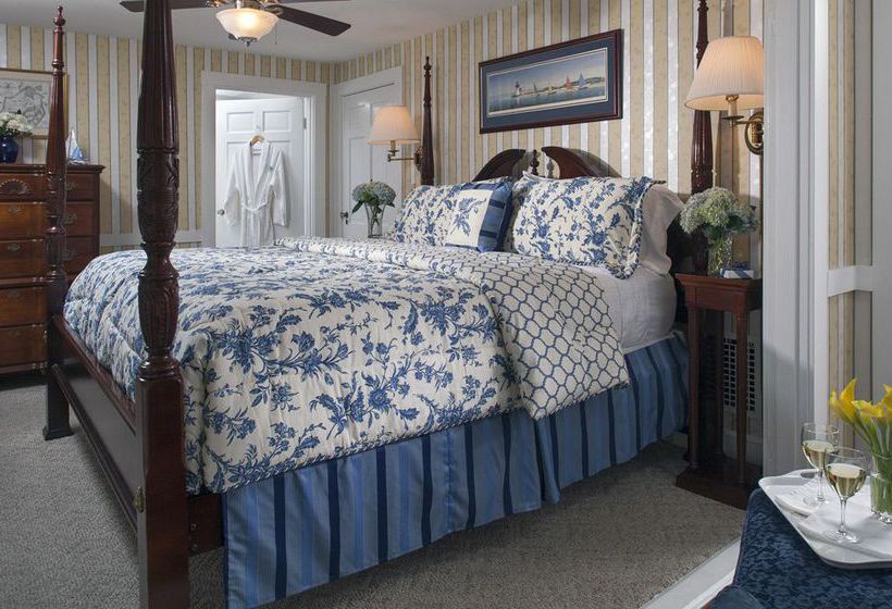 Hotel Old Harbor Inn  | Chatham | Massachusetts | United States 3