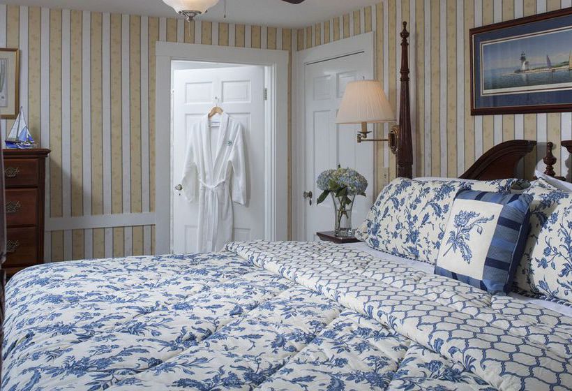 Hotel Old Harbor Inn  | Chatham | Massachusetts | United States 4