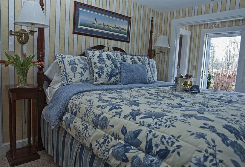 Hotel Old Harbor Inn  | Chatham | Massachusetts | United States 5