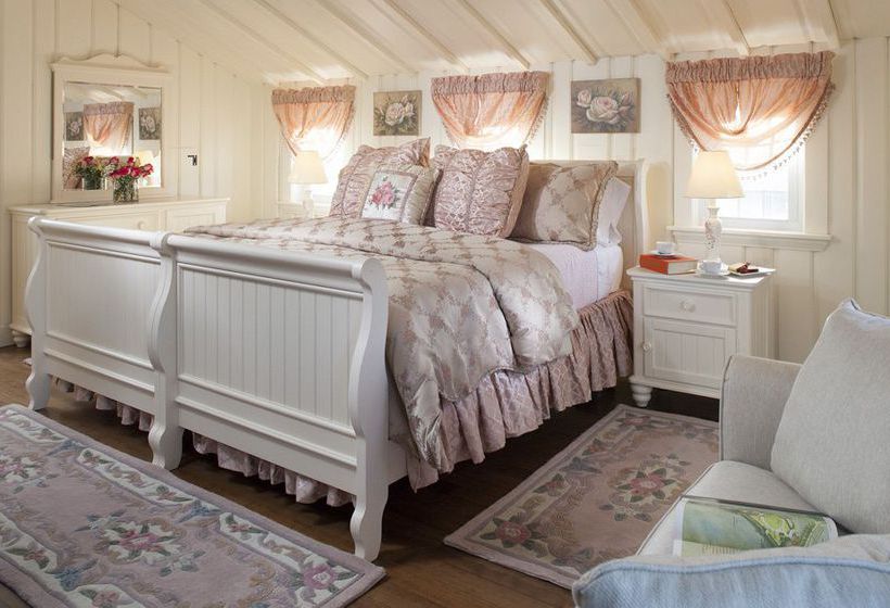 Hotel Old Harbor Inn  | Chatham | Massachusetts | United States 7