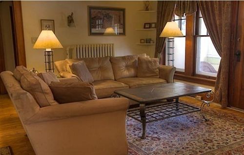 Hotel Oliver Inn Bed & Breakfast  | South Bend | Indiana | United States 13
