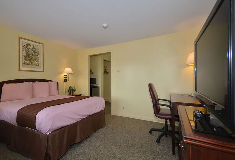 Hotel Rodeway Inn Orleans  | Orleans | Massachusetts | United States 5