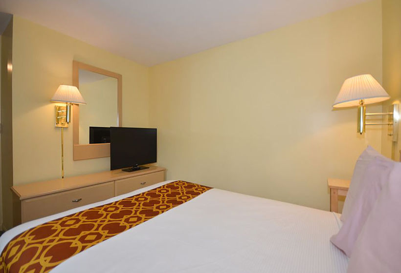 Hotel Rodeway Inn Orleans  | Orleans | Massachusetts | United States 8