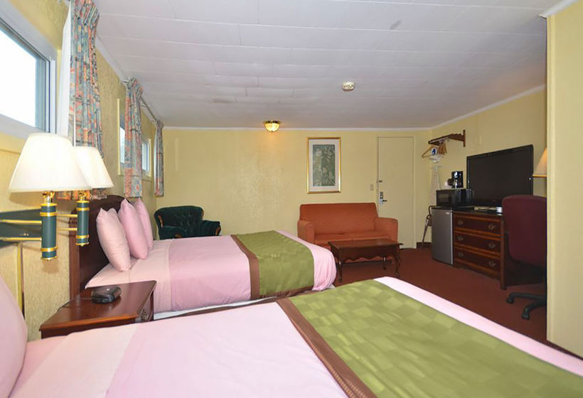 Hotel Rodeway Inn Orleans  | Orleans | Massachusetts | United States 9