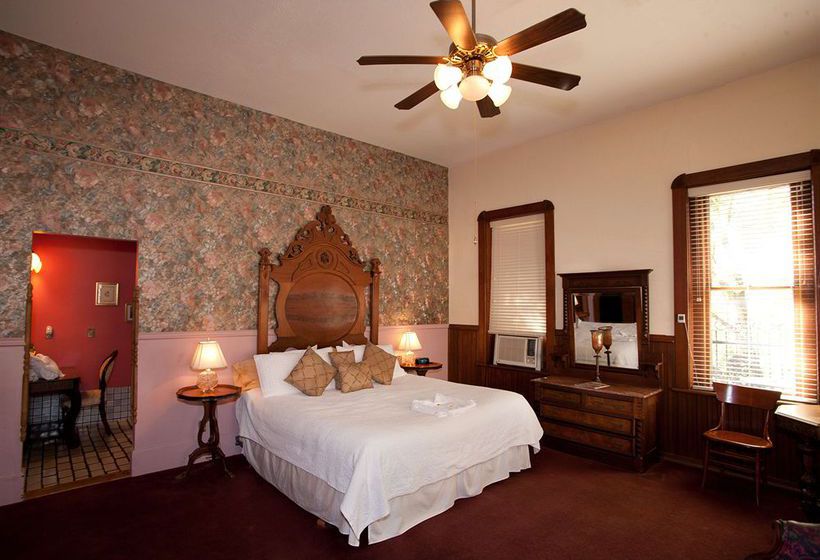 Palace Hotel & Bath House  | Eureka Springs | Arkansas | United States 15