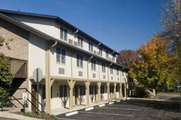Hotel The Pine Barn Inn  | Danville | Pennsylvania | United States 2