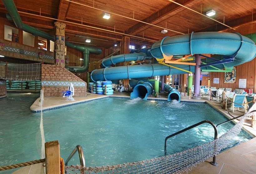 Polynesian Resort Hotel & Suites  | Wisconsin Dells | Wisconsin | United States 14