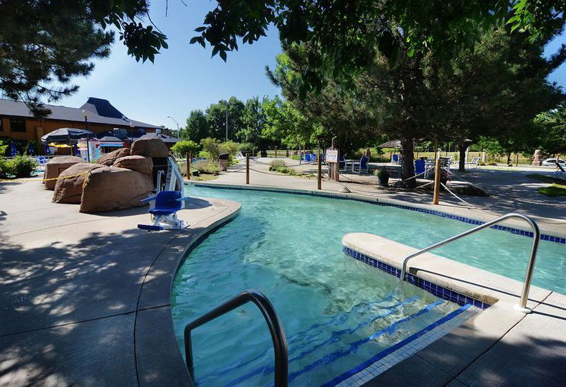 Polynesian Resort Hotel & Suites  | Wisconsin Dells | Wisconsin | United States 5