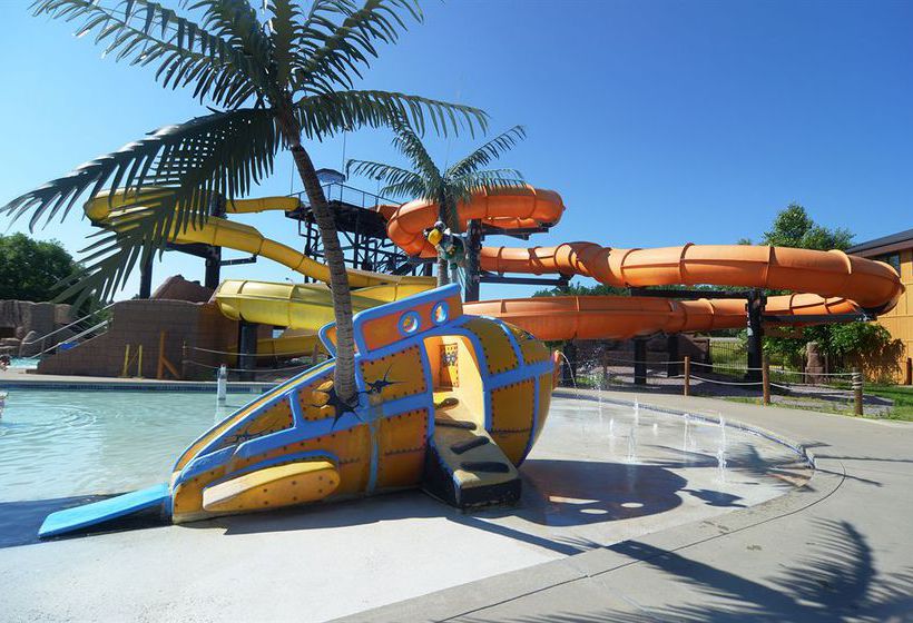 Polynesian Resort Hotel & Suites  | Wisconsin Dells | Wisconsin | United States 6