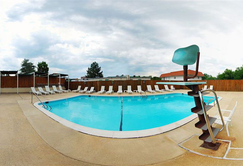 Hotel Quality Inn & Suites  