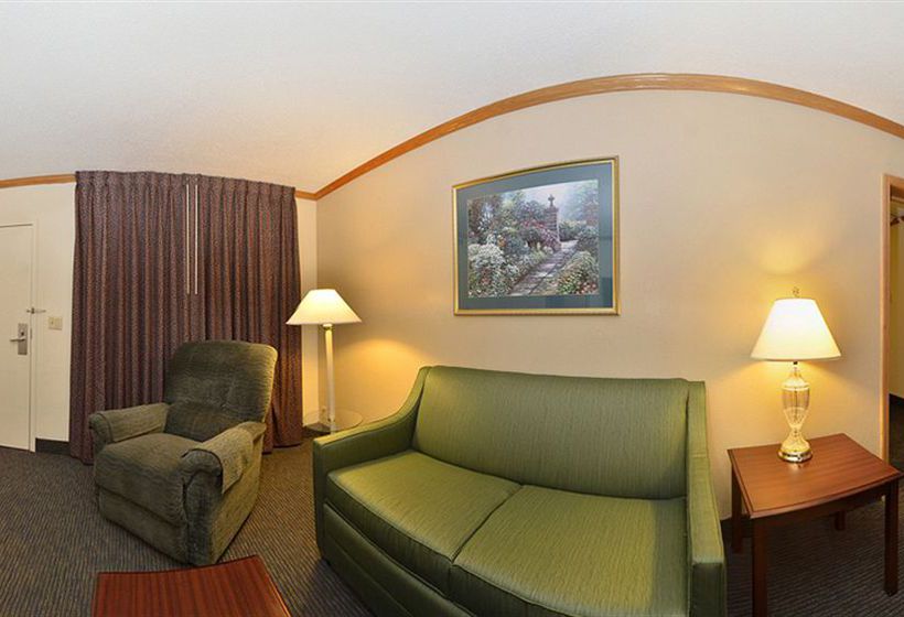 Hotel Quality Inn & Suites North Platte  | North Platte | Nebraska | United States 11