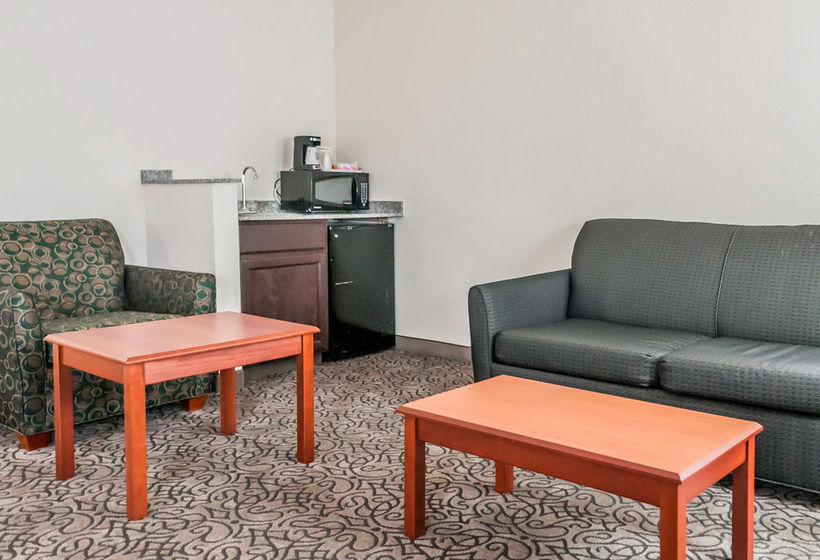 Hotel Quality Inn & Suites Pueblo  | Pueblo | Colorado | United States 13