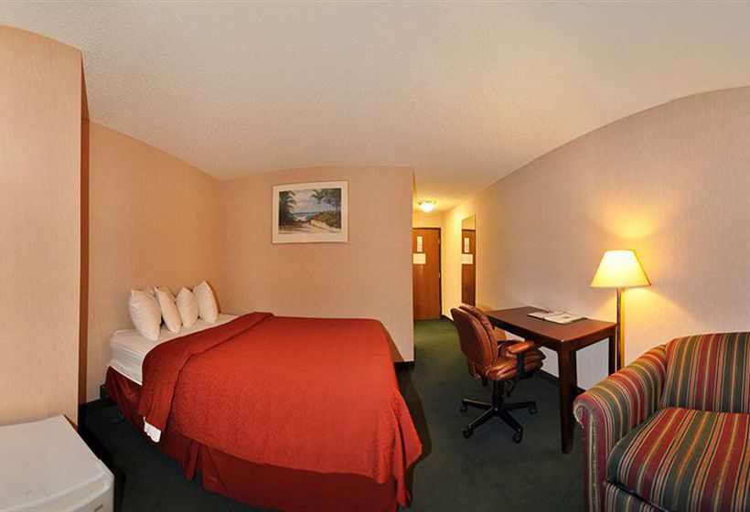 Hotel Quality Inn & Suites Pueblo  | Pueblo | Colorado | United States 2