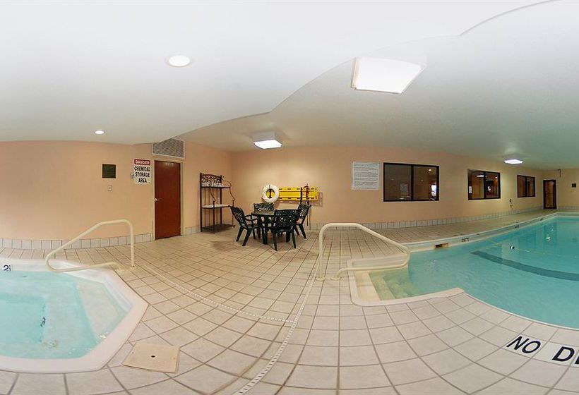 Hotel Quality Inn & Suites  | South Bend | Indiana | United States 11