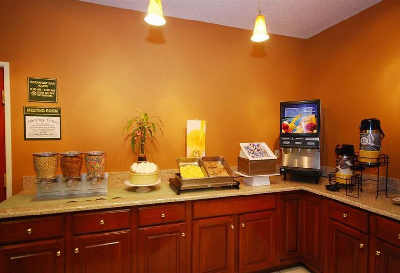 Hotel Quality Inn & Suites  | South Bend | Indiana | United States 12